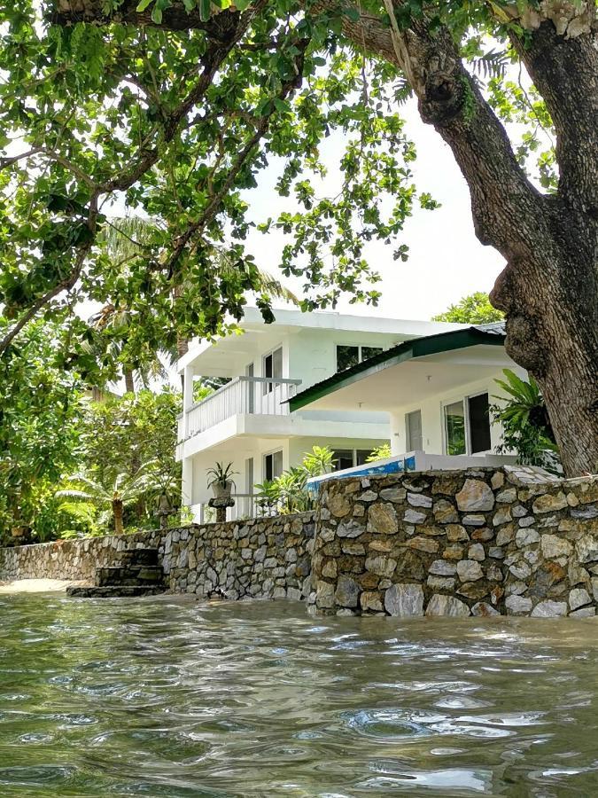 The Three P Beach Resort & Dive Center Agnay 外观 照片