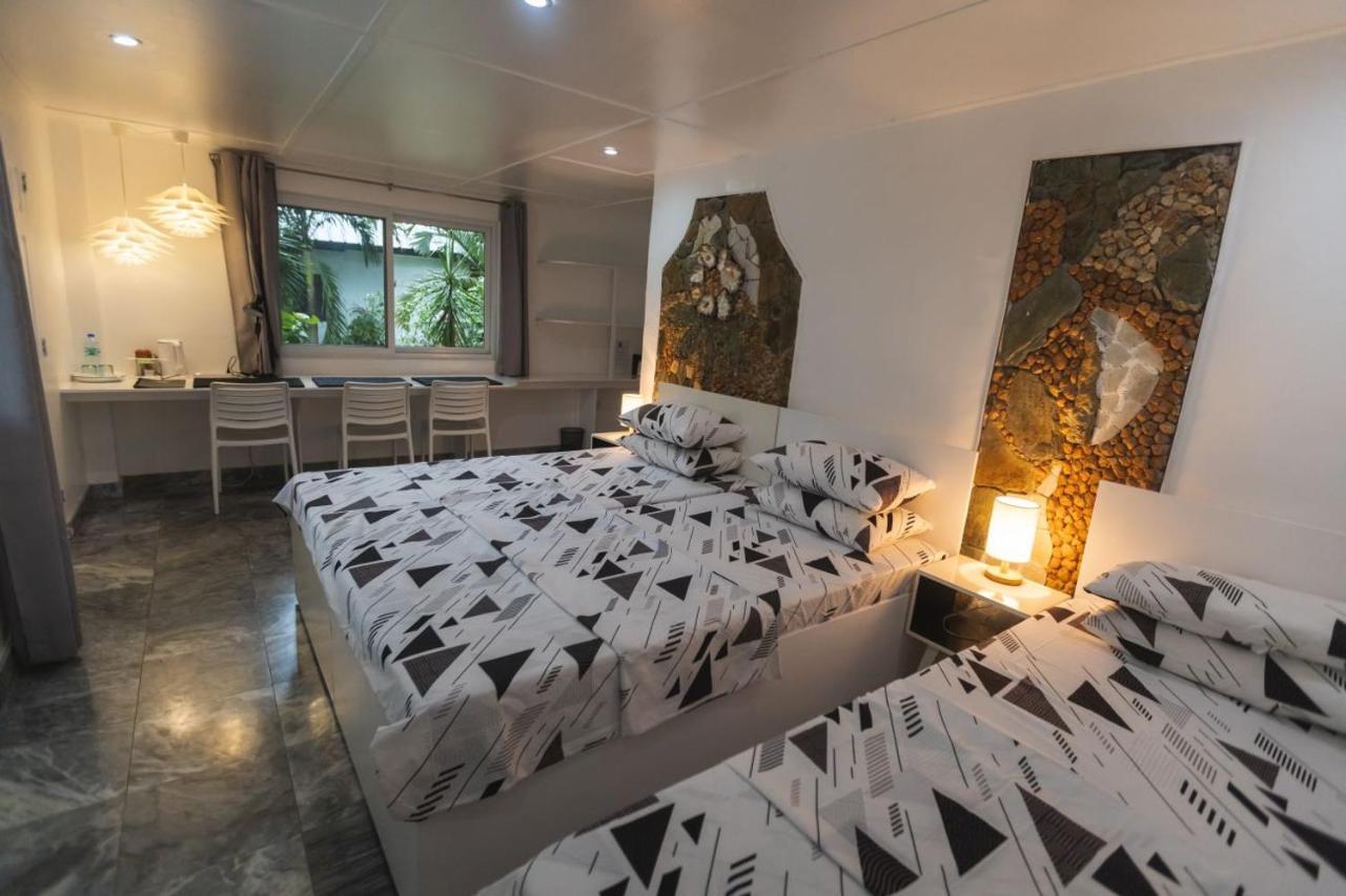 The Three P Beach Resort & Dive Center Agnay 外观 照片