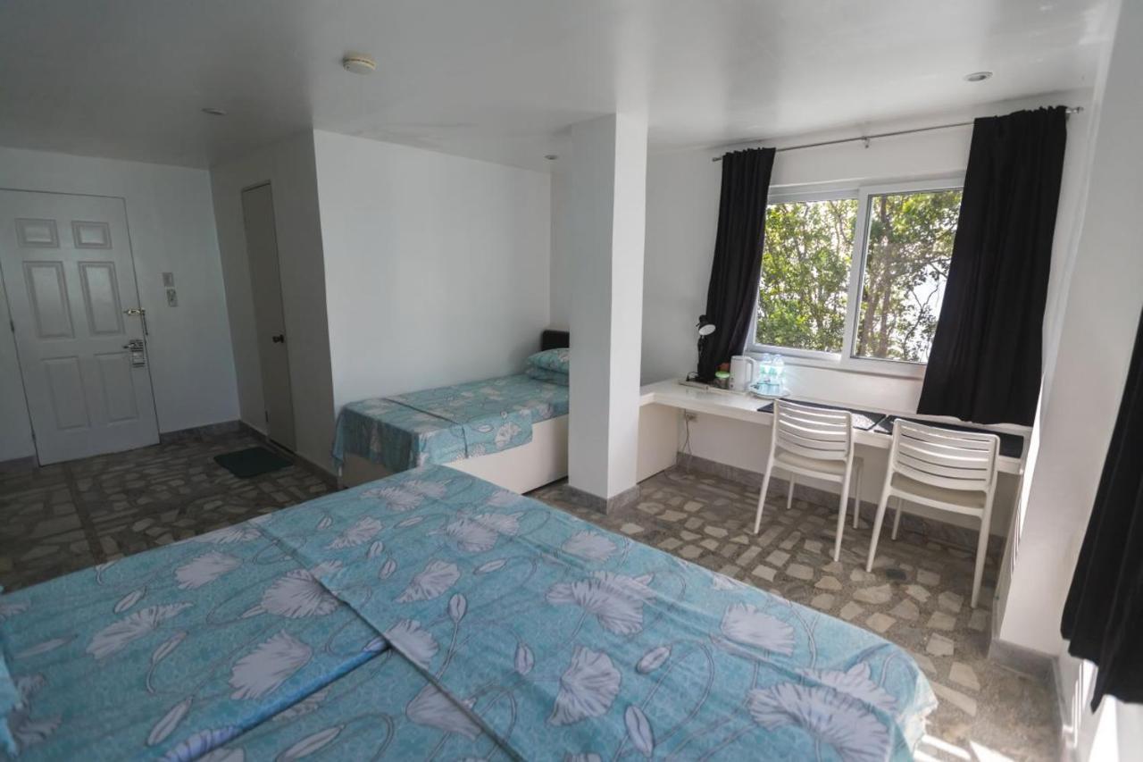 The Three P Beach Resort & Dive Center Agnay 外观 照片